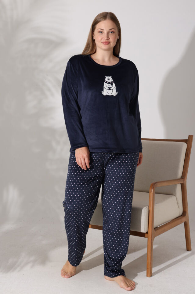 Estiva Kadın Ayıcık Desenli Lacivert Büyük Beden Kadife Pijama Takımı