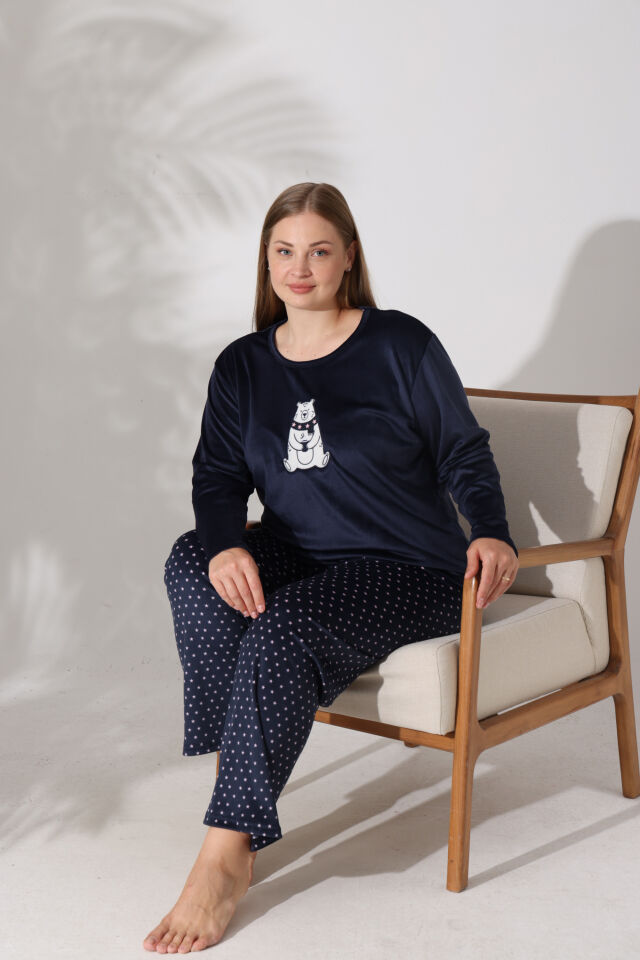 Estiva Kadın Ayıcık Desenli Lacivert Büyük Beden Kadife Pijama Takımı