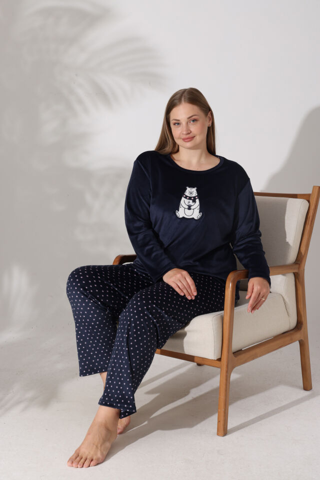 Estiva Kadın Ayıcık Desenli Lacivert Büyük Beden Kadife Pijama Takımı