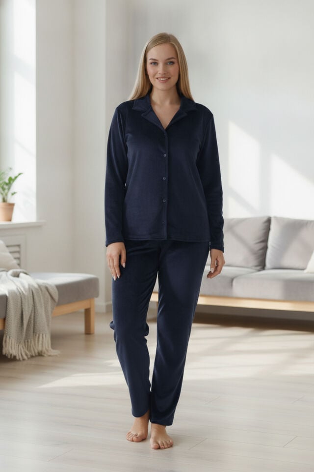 Estiva Kadın Önden Düğmeli Büyük Beden Kadife Pijama Takımı