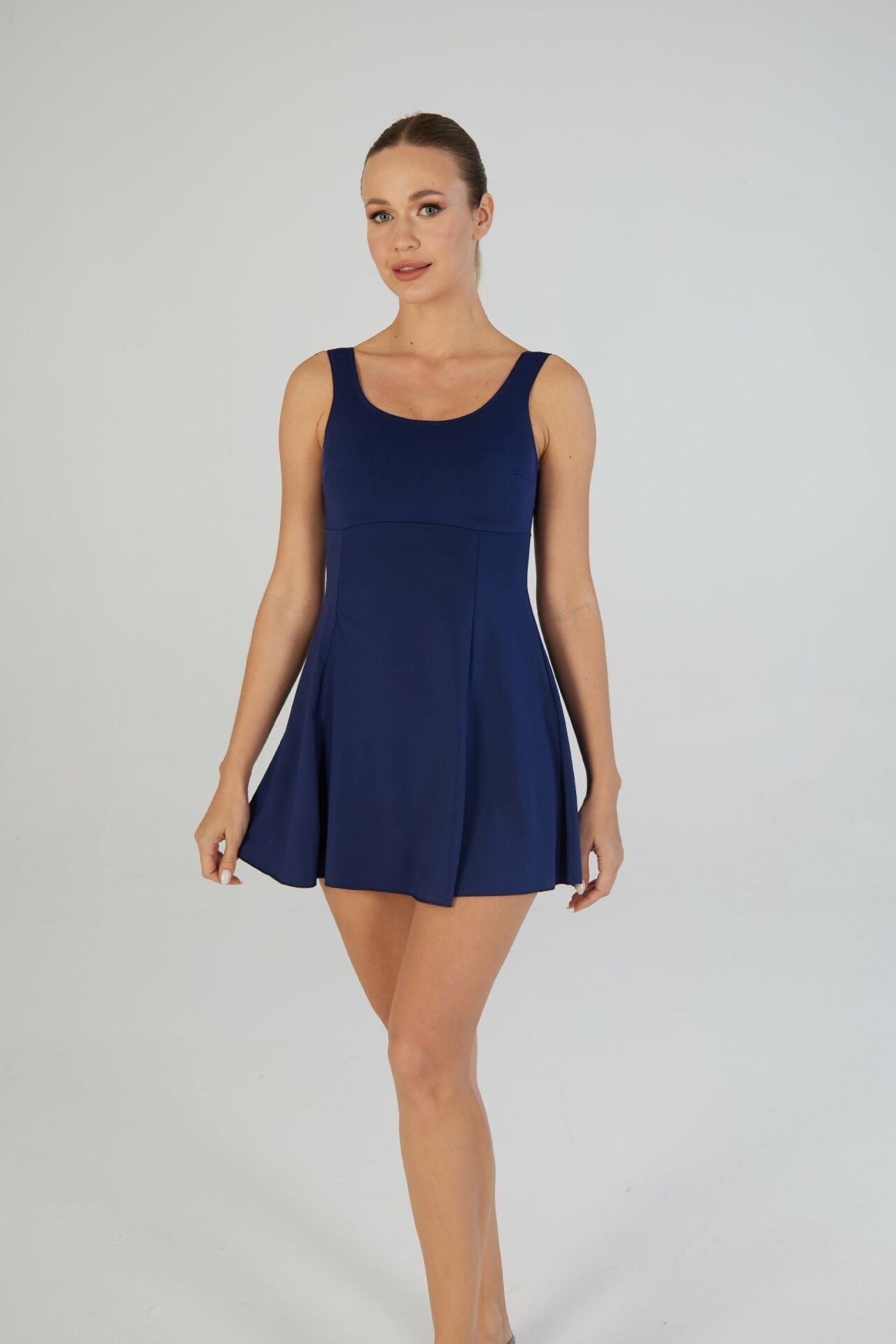 Estiva Kadın Askılı Şortlu Tek Renkli Elbise Mayo