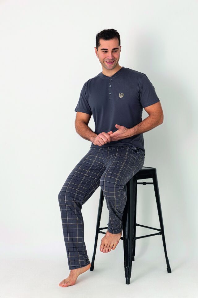 Estiva Erkek Kareli Alt Desenli Gri Kısa Kollu Patlı Penye Pijama Takımı