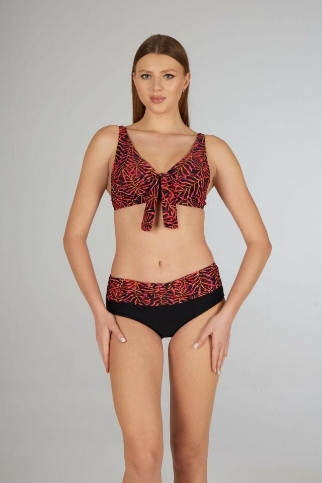 Estiva Kadın Yaprak Desenli Siyah Fular Detaylı Balenli Toparlayıcı Bikini Takımı