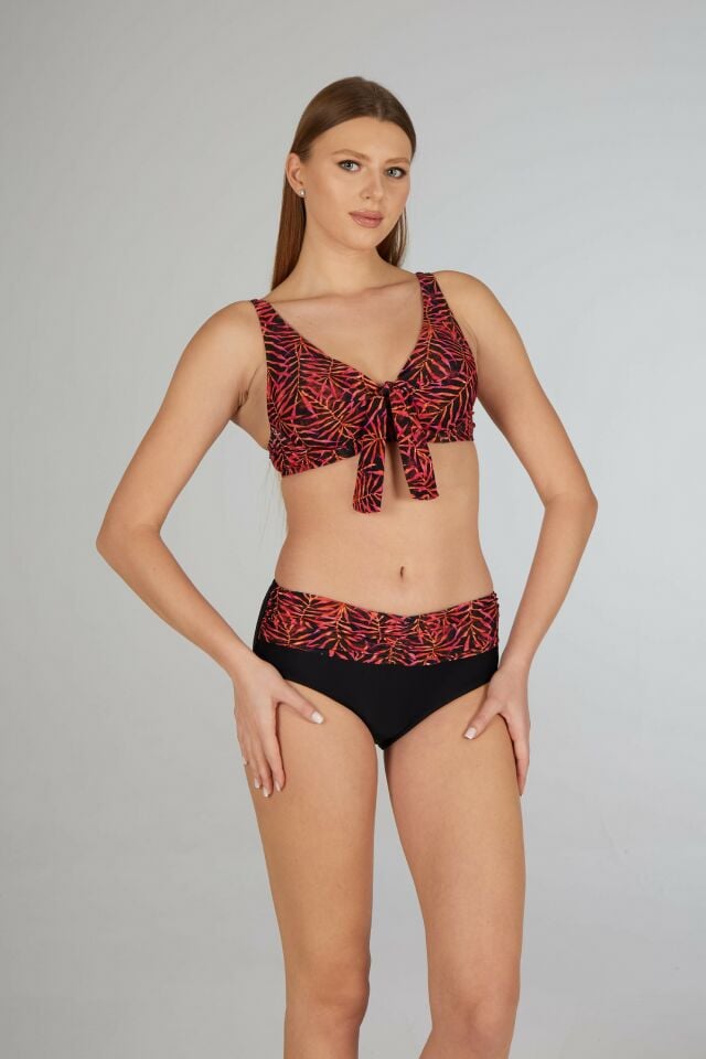 Estiva Kadın Yaprak Desenli Siyah Fular Detaylı Balenli Toparlayıcı Bikini Takımı