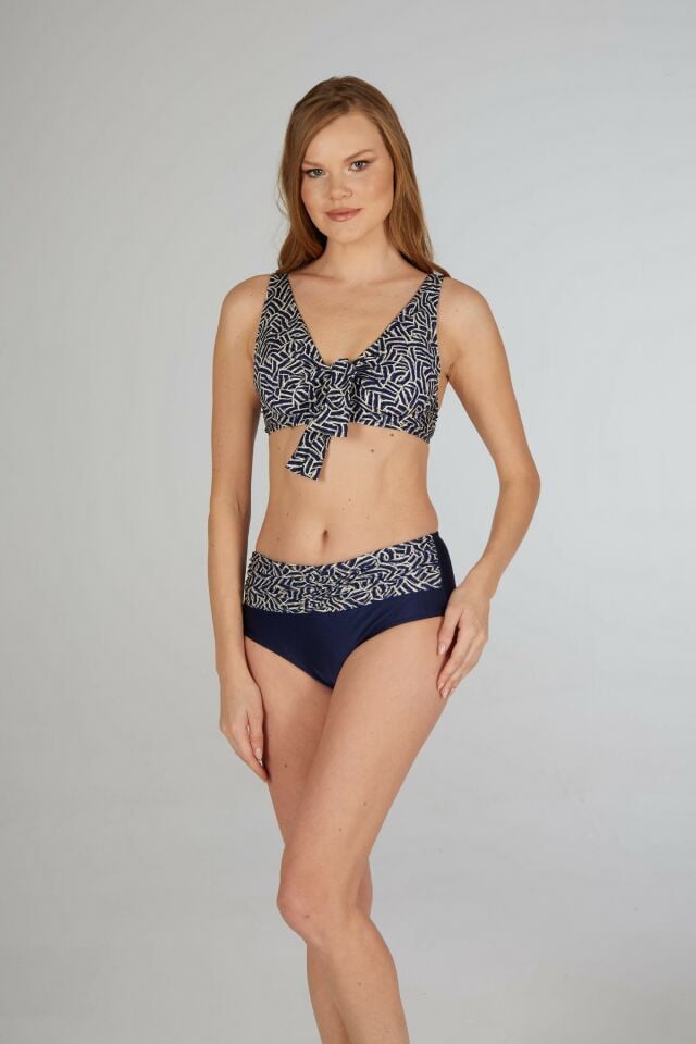 Estiva Kadın Çizgi Desenli Lacivert Fular Detaylı Balenli Toparlayıcı Bikini Takımı