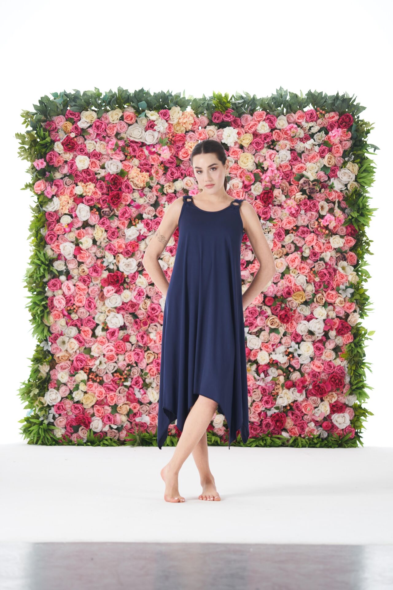 Kadın Yazlık Düz Renkli Omuz Tokalı Lycra Viskon Günlük Elbise Lacivert - S