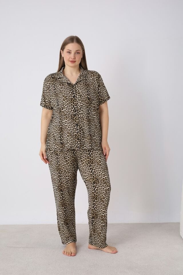 Estiva Kadın Kaplan Desenli Kahverengi Kısa Kollu Önden Düğmeli Soft Battal Pijama Takımı