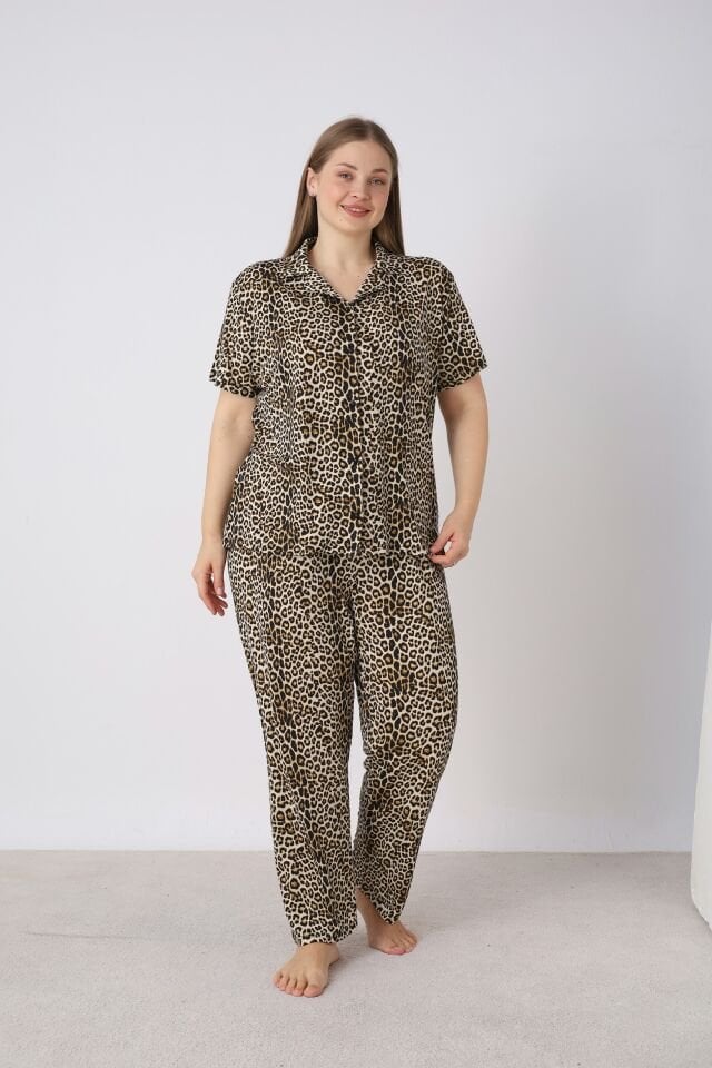 Estiva Kadın Kaplan Desenli Kahverengi Kısa Kollu Önden Düğmeli Soft Battal Pijama Takımı