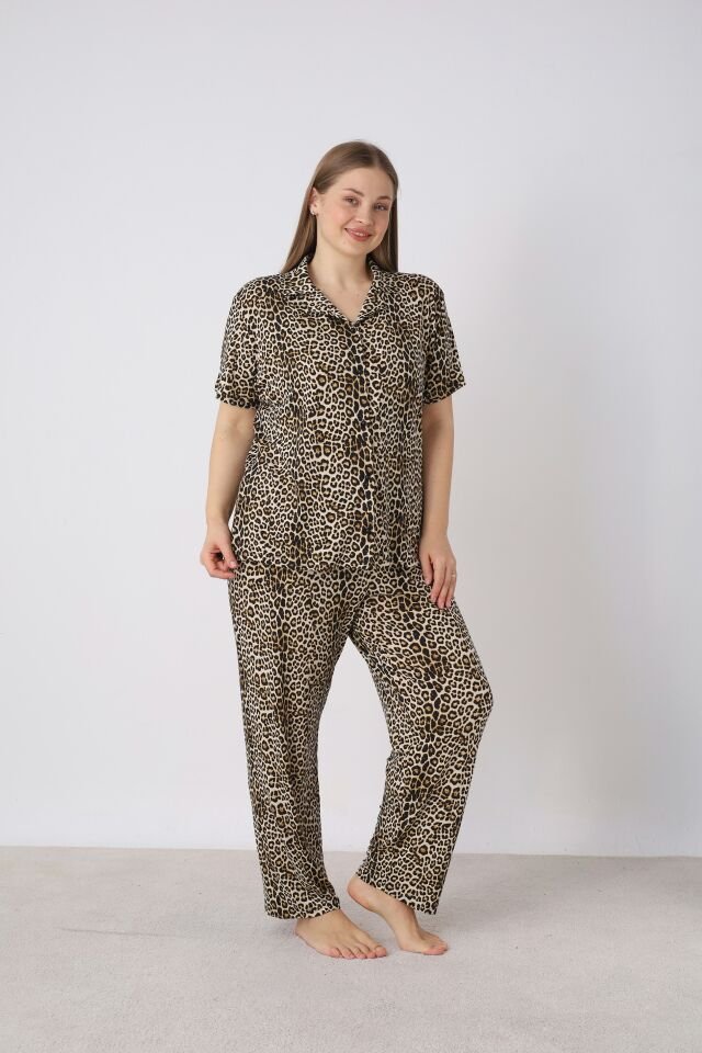 Estiva Kadın Kaplan Desenli Kahverengi Kısa Kollu Önden Düğmeli Soft Battal Pijama Takımı