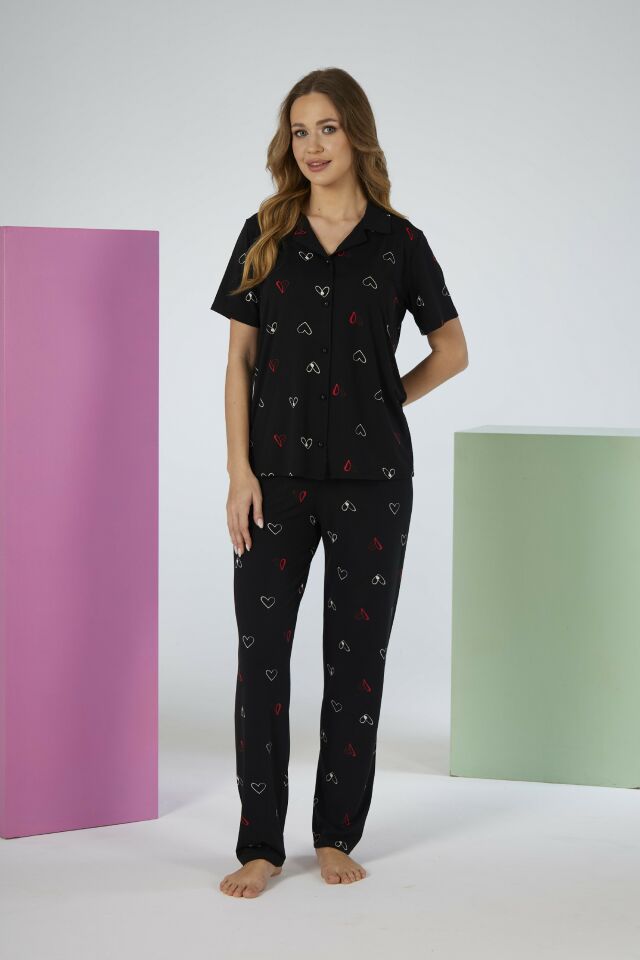 Estiva Kadın Kalp Desenli Siyah Kısa Kollu Önden Düğmeli Soft Pijama Takımı