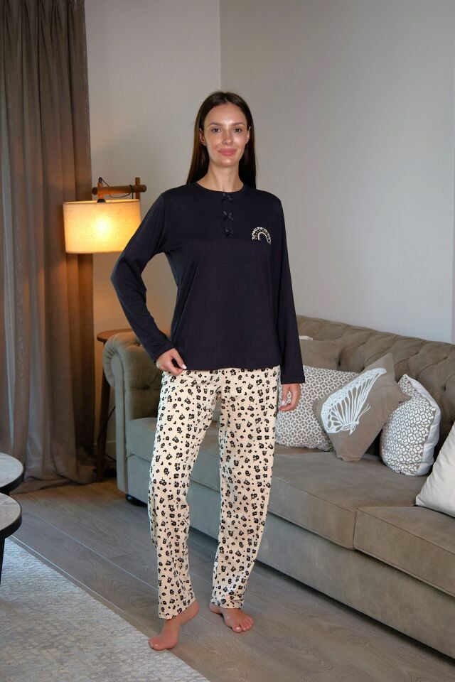 Estiva Kadın Çiçek Desenli Siyah Bej Rengi Penye Lycra Pijama Takımı