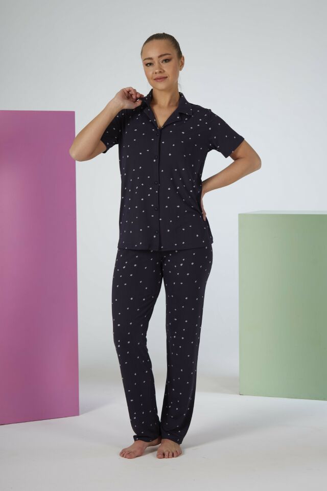 Estiva Kadın Puantiyeli Lacivert Kısa Kollu Önden Düğmeli Soft Pijama Takımı