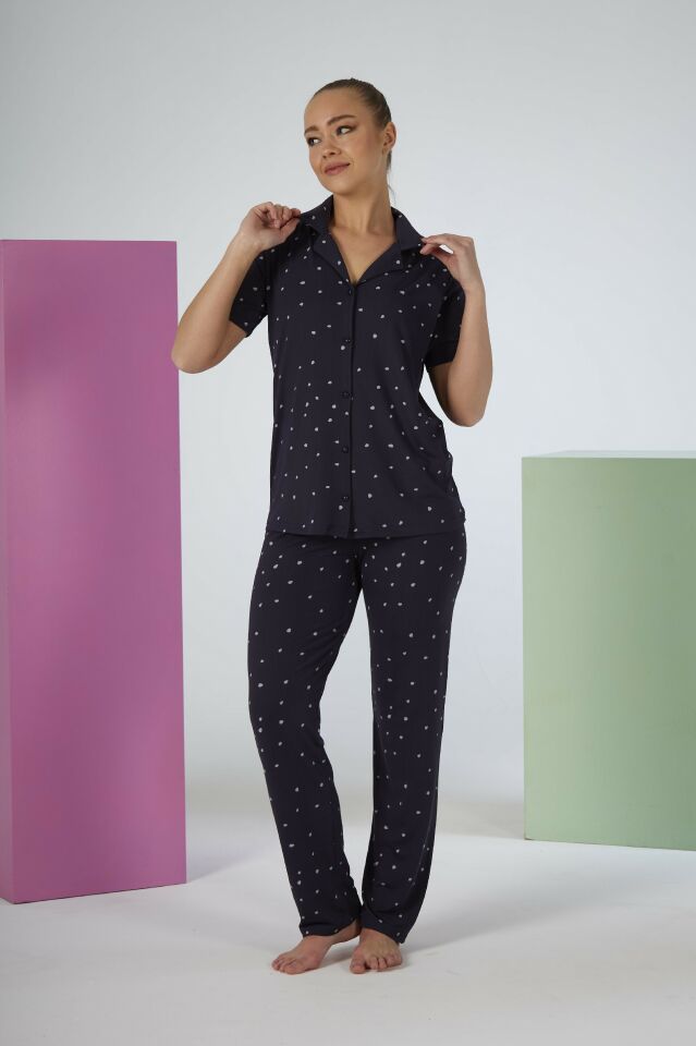 Estiva Kadın Puantiyeli Lacivert Kısa Kollu Önden Düğmeli Soft Pijama Takımı