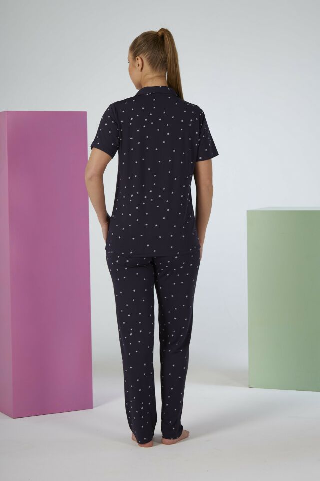 Estiva Kadın Puantiyeli Lacivert Kısa Kollu Önden Düğmeli Soft Pijama Takımı