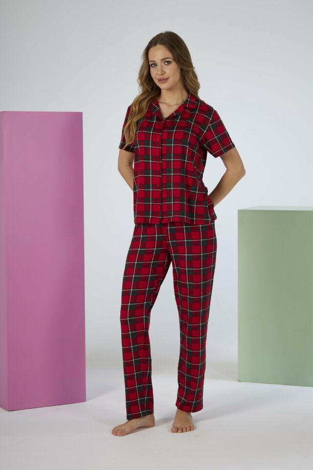 Estiva Kadın Kareli Kırmızı Kısa Kollu Önden Düğmeli Soft Pijama Takımı