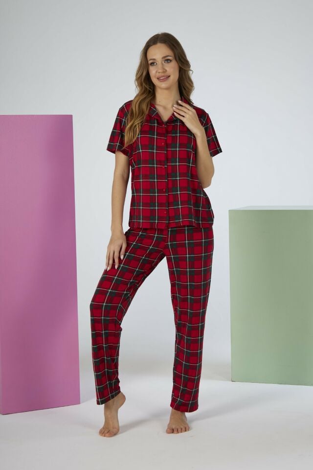 Estiva Kadın Kareli Kırmızı Kısa Kollu Önden Düğmeli Soft Pijama Takımı