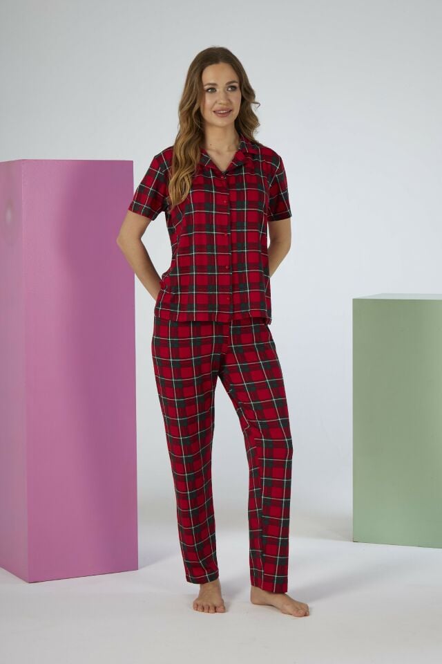 Estiva Kadın Kareli Kırmızı Kısa Kollu Önden Düğmeli Soft Pijama Takımı