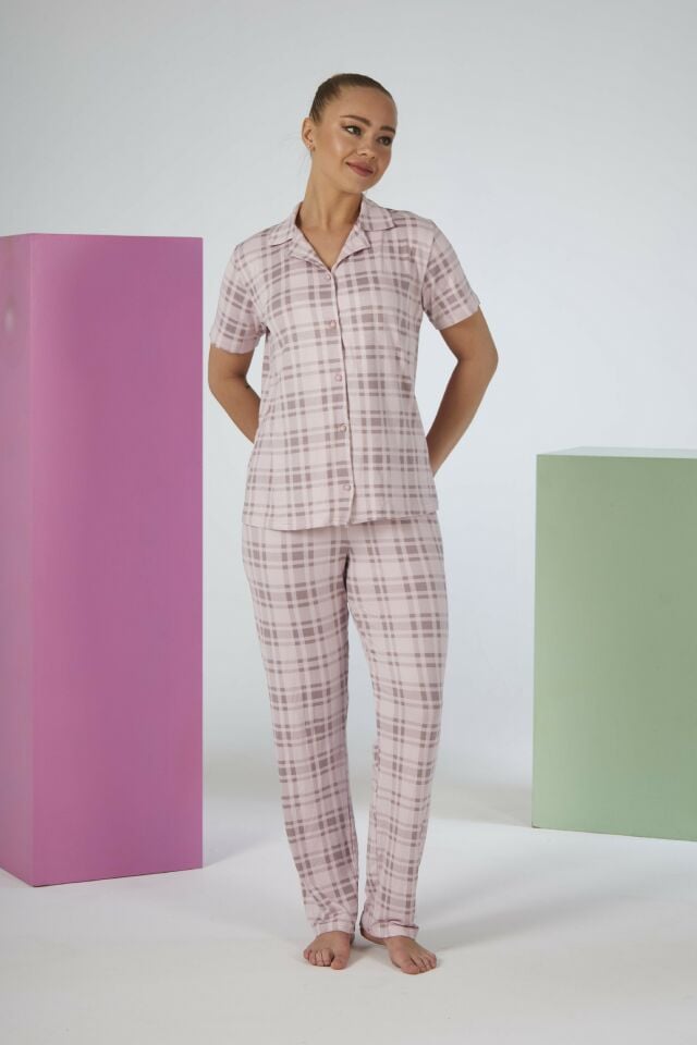 Estiva Kadın Kareli Pembe Kısa Kollu Önden Düğmeli Soft Pijama Takımı