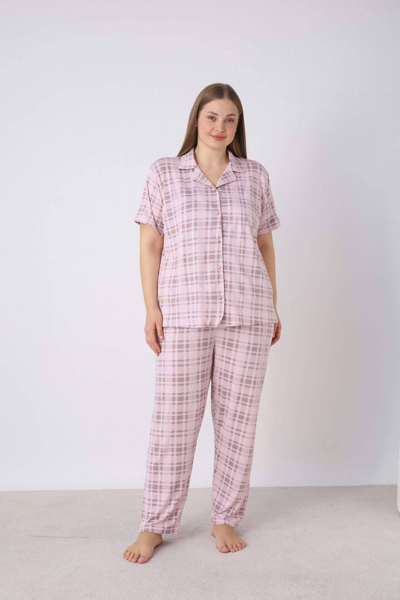 Estiva Kadın Kareli Pembe Kısa Kollu Önden Düğmeli Soft Battal Pijama Takımı