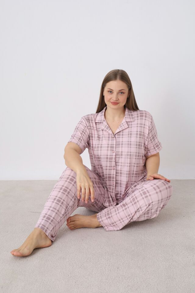 Estiva Kadın Kareli Pembe Kısa Kollu Önden Düğmeli Soft Battal Pijama Takımı