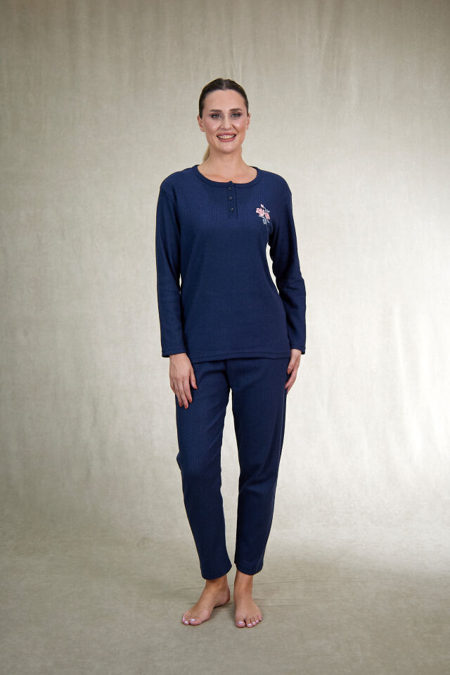 Estiva Kadın Nakış İşlemeli Patlı İnterlok Şardonlu Pijama Takımı Lacivert - 2XL