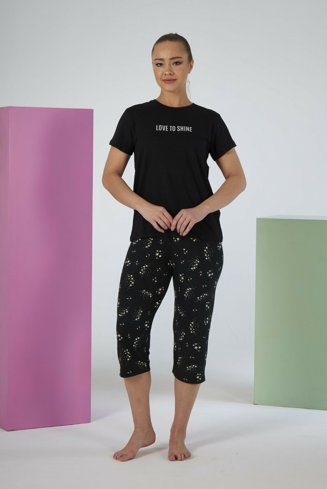 Kadın Yazlık Yıldız Desenli Kısa Kollu Kaprili Soft Pijama Takımı - Siyah