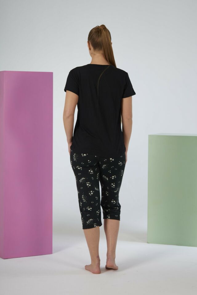 Kadın Yazlık Yıldız Desenli Kısa Kollu Kaprili Soft Pijama Takımı - Siyah