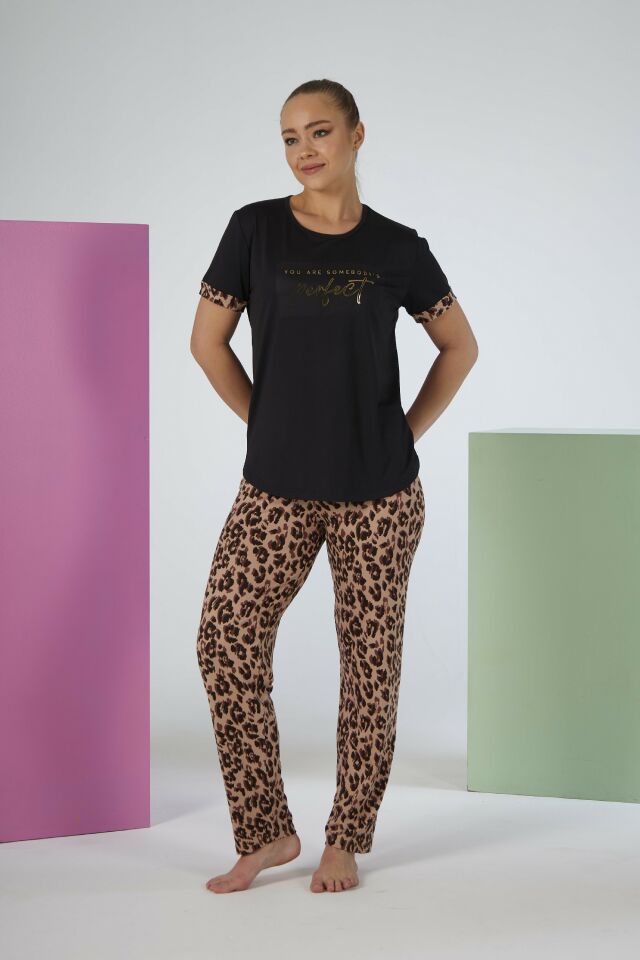 Estiva Kadın Kaplan Alt Desenli Kısa Kollu Soft Pijama Takımı