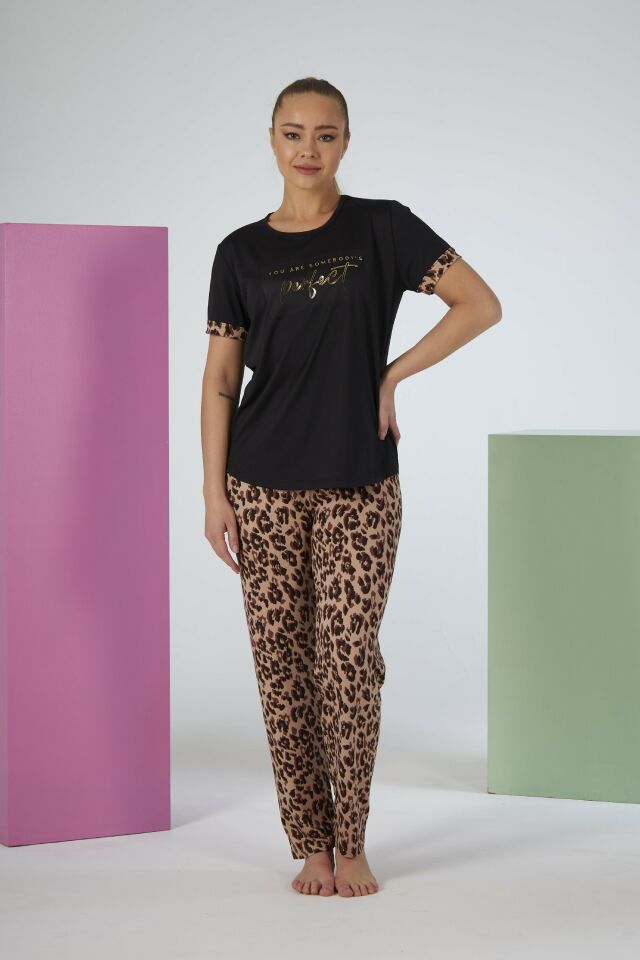 Estiva Kadın Kaplan Alt Desenli Kısa Kollu Soft Pijama Takımı