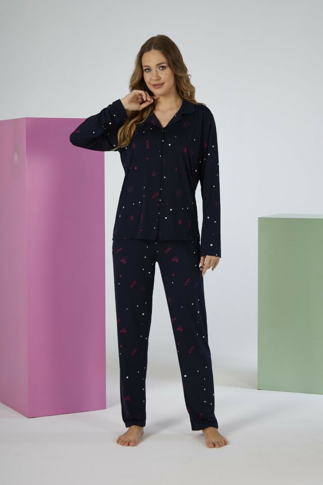 Estiva Kadın Love Desenli Lacivert Önden Düğmeli Soft Pijama Takımı