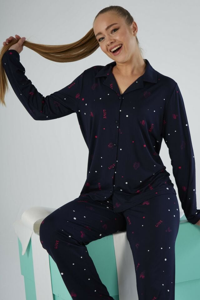 Estiva Kadın Love Desenli Lacivert Önden Düğmeli Soft Pijama Takımı