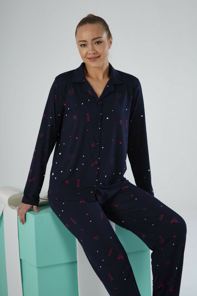 Estiva Kadın Love Desenli Lacivert Önden Düğmeli Soft Pijama Takımı