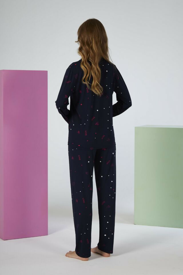 Estiva Kadın Love Desenli Lacivert Önden Düğmeli Soft Pijama Takımı
