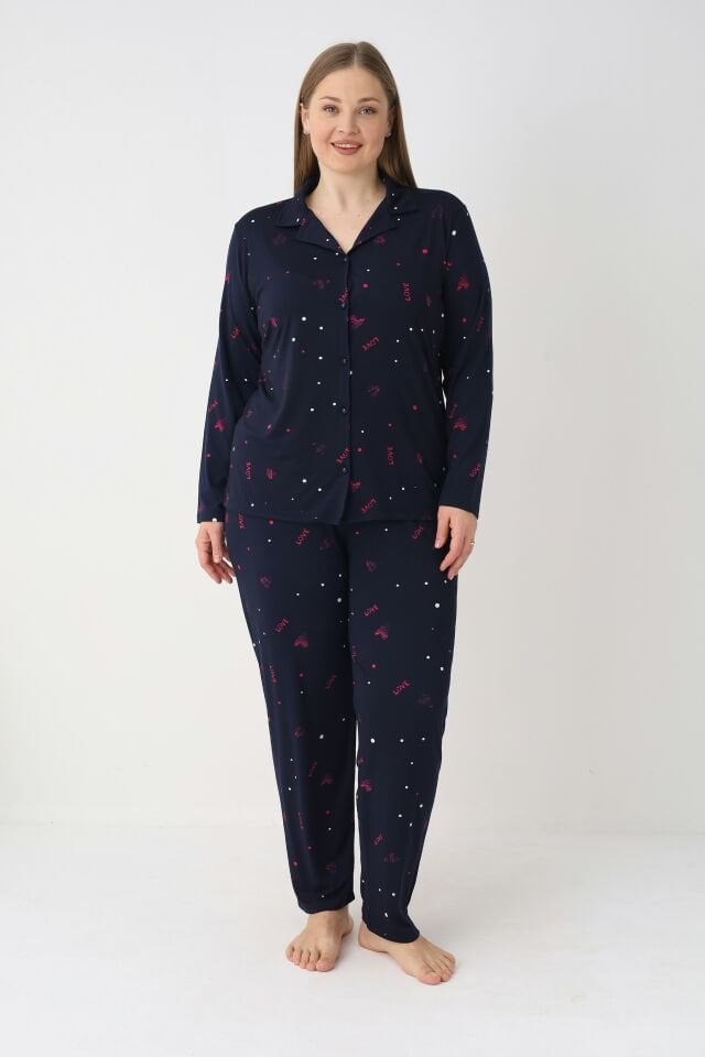 Estiva Kadın Love Desenli Lacivert Önden Düğmeli Soft Battal Pijama Takımı