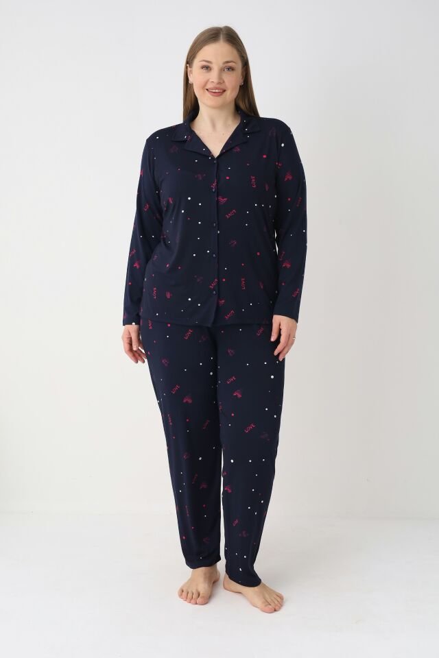 Estiva Kadın Love Desenli Lacivert Önden Düğmeli Soft Battal Pijama Takımı