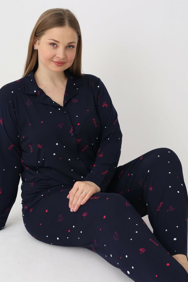 Estiva Kadın Love Desenli Lacivert Önden Düğmeli Soft Battal Pijama Takımı