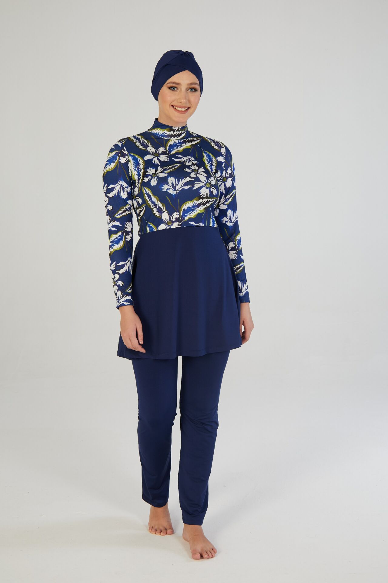 Estiva Kadın Tam Kapalı Çiçek Desenli Tesettür Mayo Lacivert