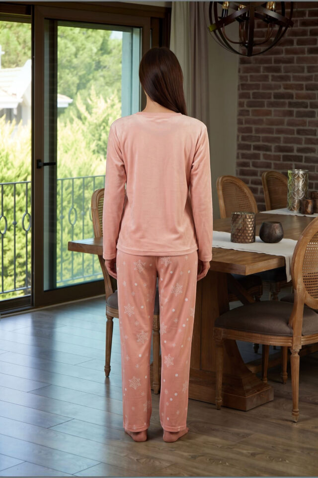 Estiva Kadın Kar Tanesi Desenli Somon Rengi Kadife Pijama Takımı