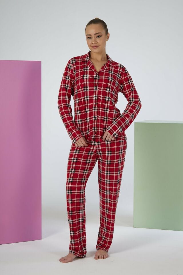 Estiva Kadın Kareli Kırmızı Önden Düğmeli Soft Pijama Takımı