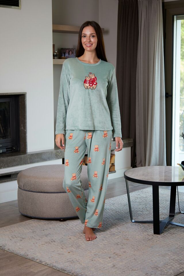 Estiva Kadın Ayıcık Desenli Yeşil Kadife Pijama Takımı