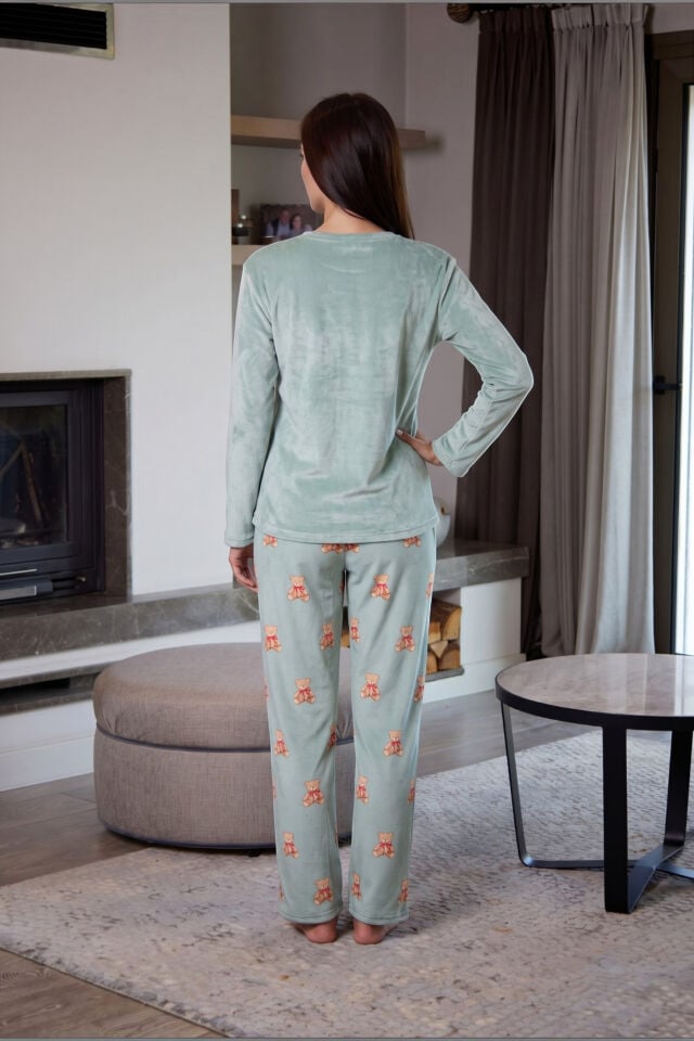 Estiva Kadın Ayıcık Desenli Yeşil Kadife Pijama Takımı