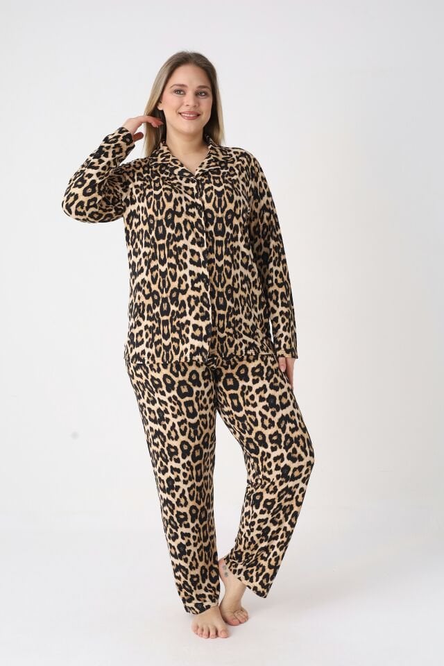 Estiva Kadın Kaplan Desenli Kahverengi Önden Düğmeli Soft Battal Pijama Takımı