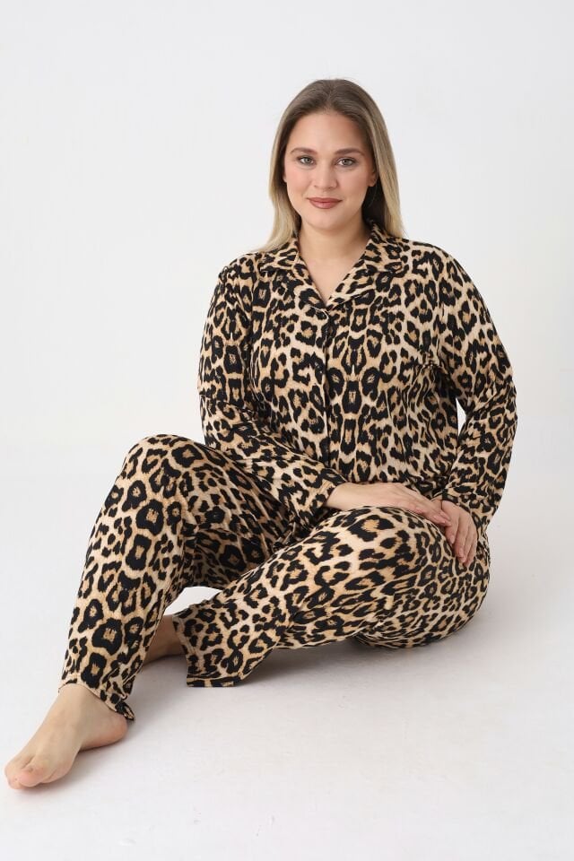 Estiva Kadın Kaplan Desenli Kahverengi Önden Düğmeli Soft Battal Pijama Takımı