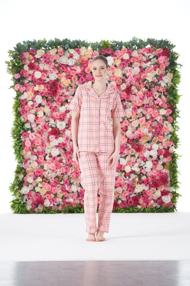 Kadın Yazlık Kareli Önden Düğmeli Kısa Kollu Penye Lycra Pijama Takımı