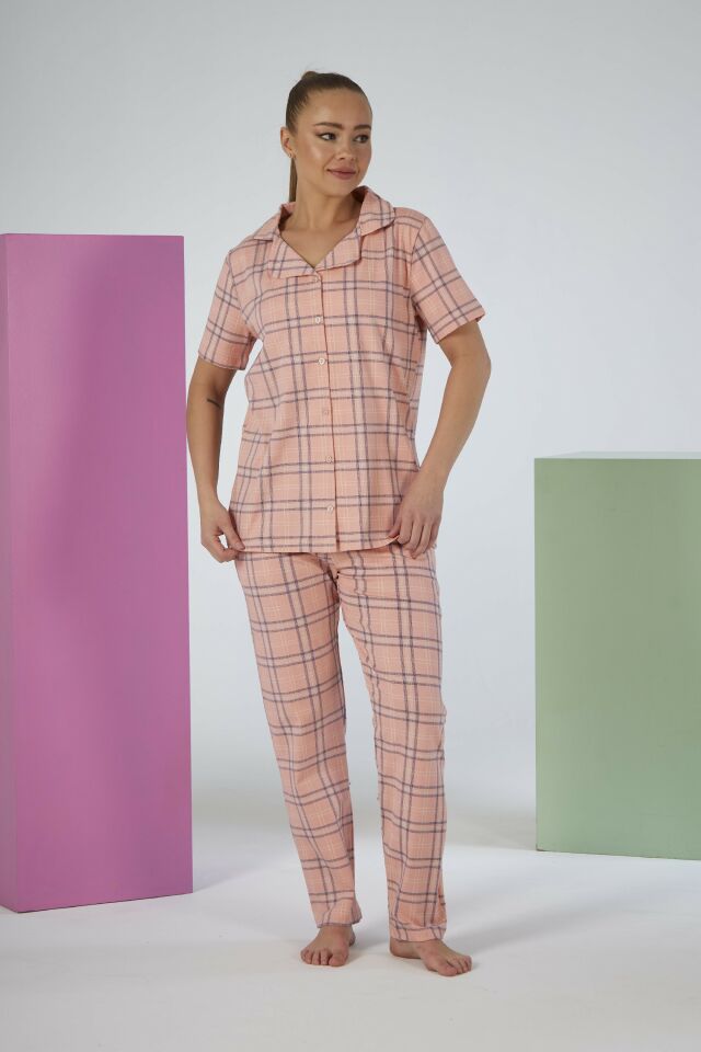 Kadın Yazlık Kareli Önden Düğmeli Kısa Kollu Penye Lycra Pijama Takımı