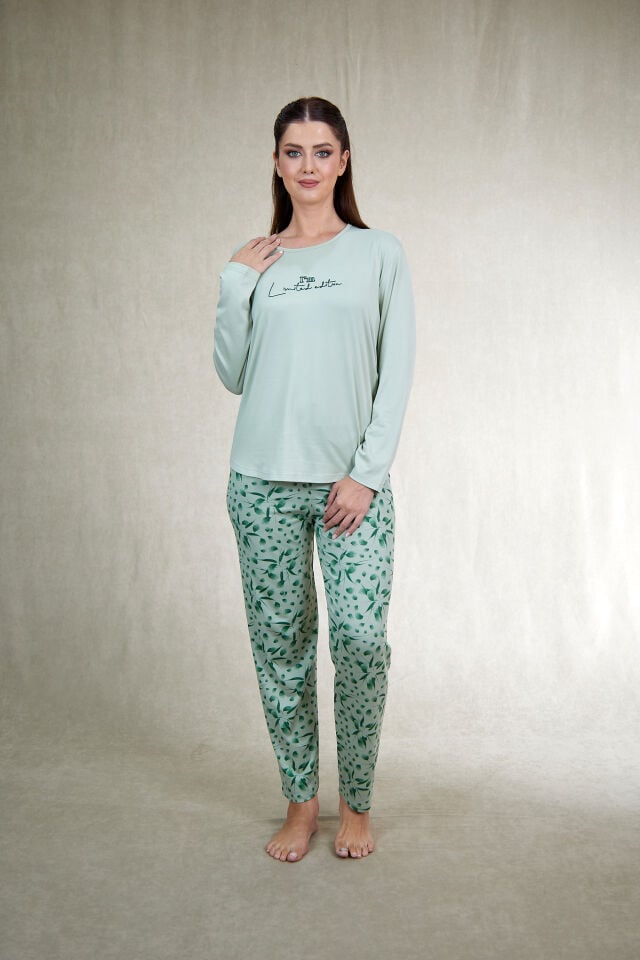 Estiva Kadın Flora Alt Desenli Soft Uzun Kollu Pijama Takımı alternatif görsel
