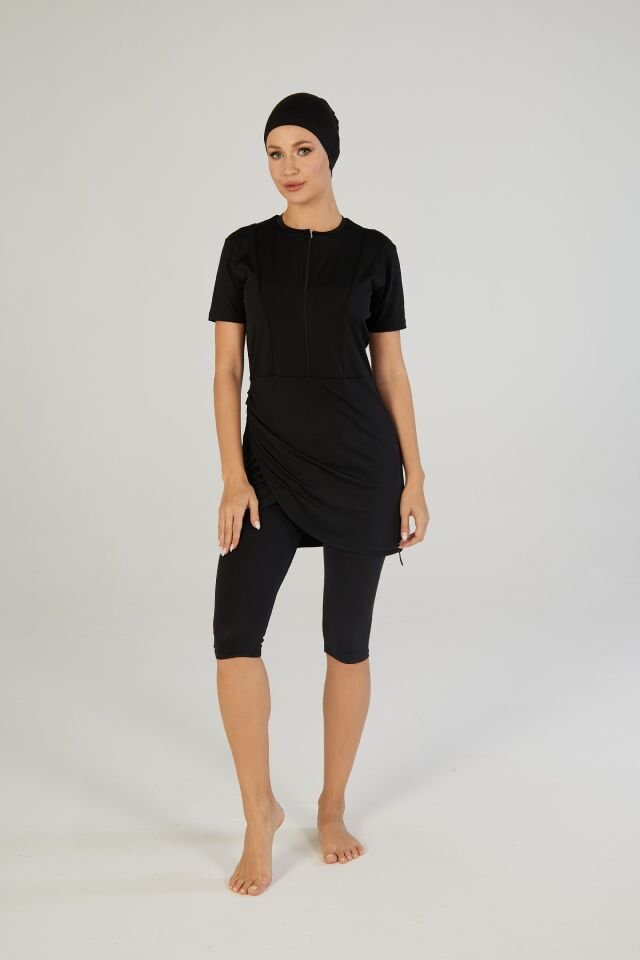 Estiva Yarı Kapalı Kısa Kollu Fermuarlı Etekli Taytlı Mayo