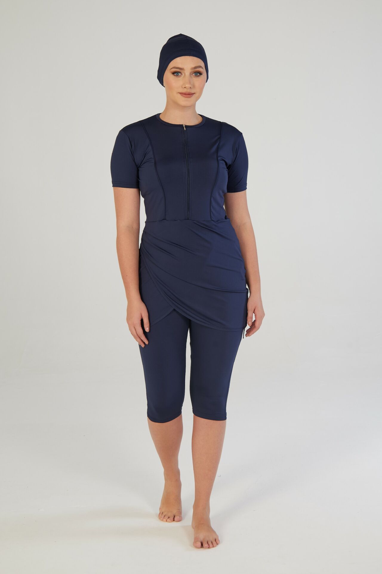 Estiva Yarı Kapalı Kısa Kollu Fermuarlı Etekli Taytlı Mayo