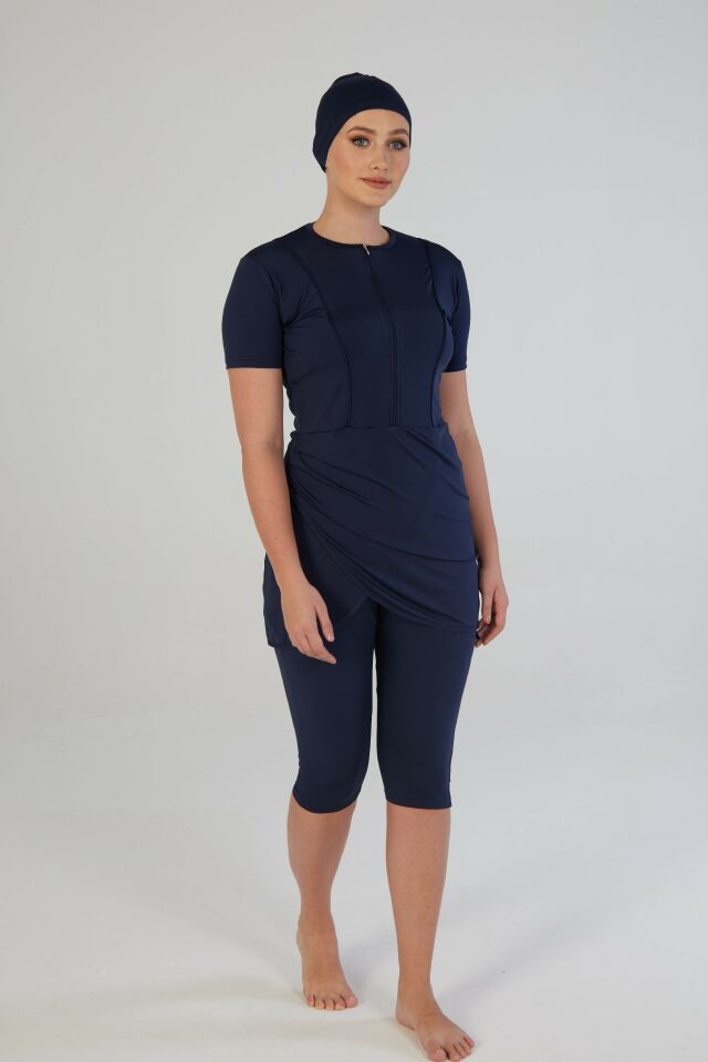 Estiva Yarı Kapalı Kısa Kollu Fermuarlı Etekli Taytlı Mayo