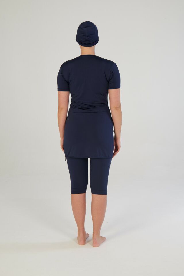 Estiva Yarı Kapalı Kısa Kollu Fermuarlı Etekli Taytlı Mayo